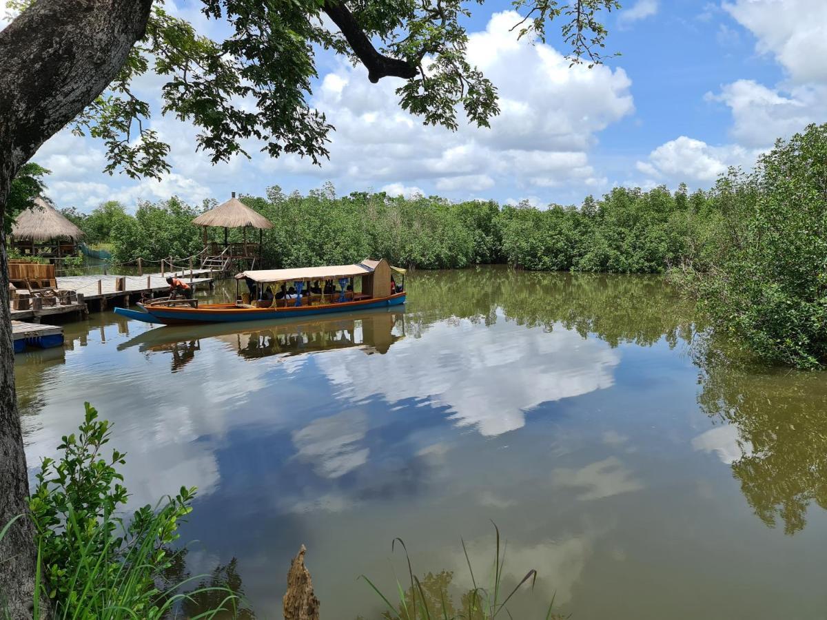 Abca'S Creek Lodge Bintang Exterior photo